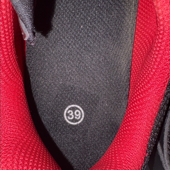 Peloton black cycling shoes. Size 39. LNWOT. - Picture 5 of 8